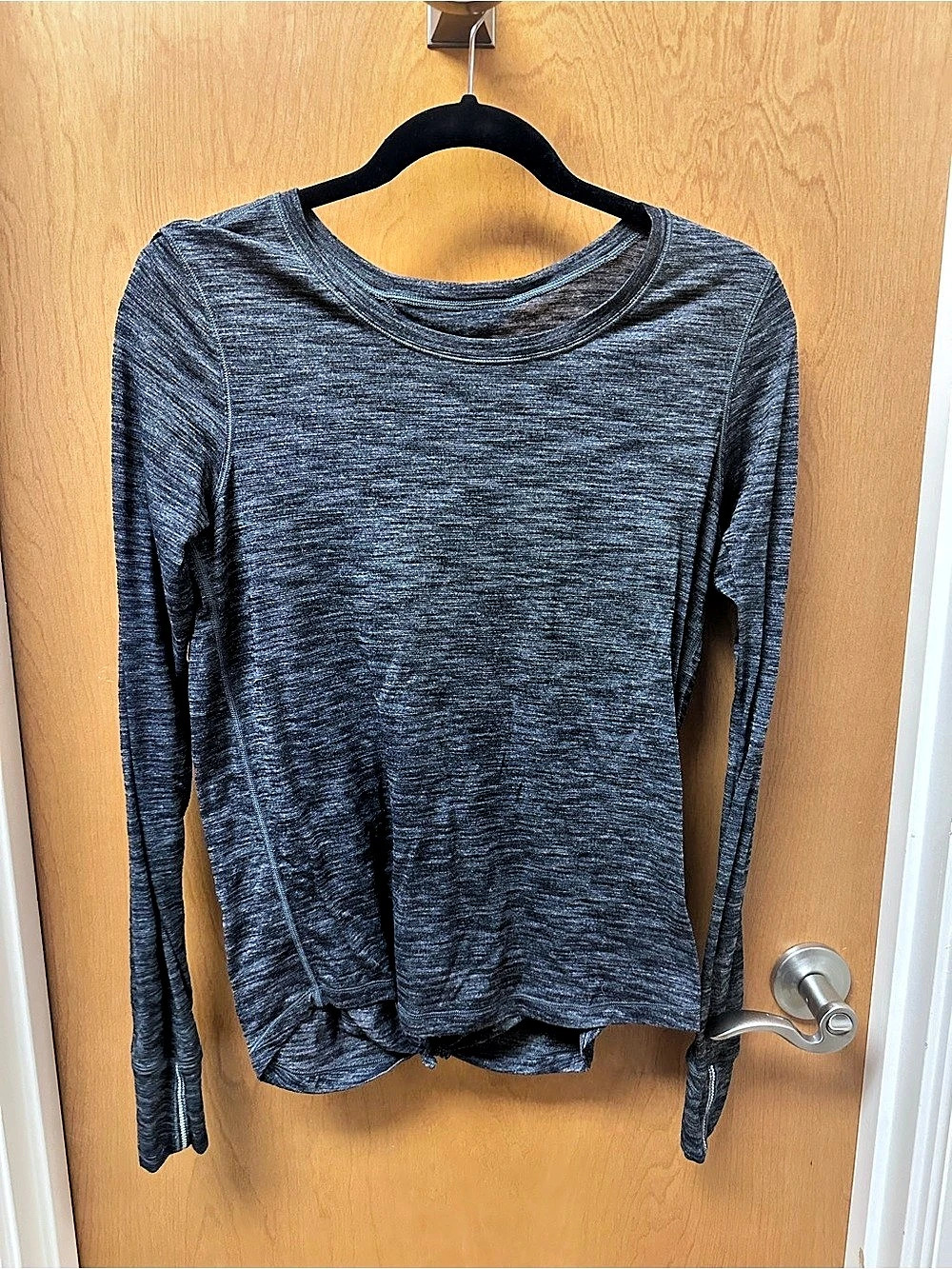 lululemon Twist-Back Relaxed-Fit Long-Sleeve Shirt Gray Black